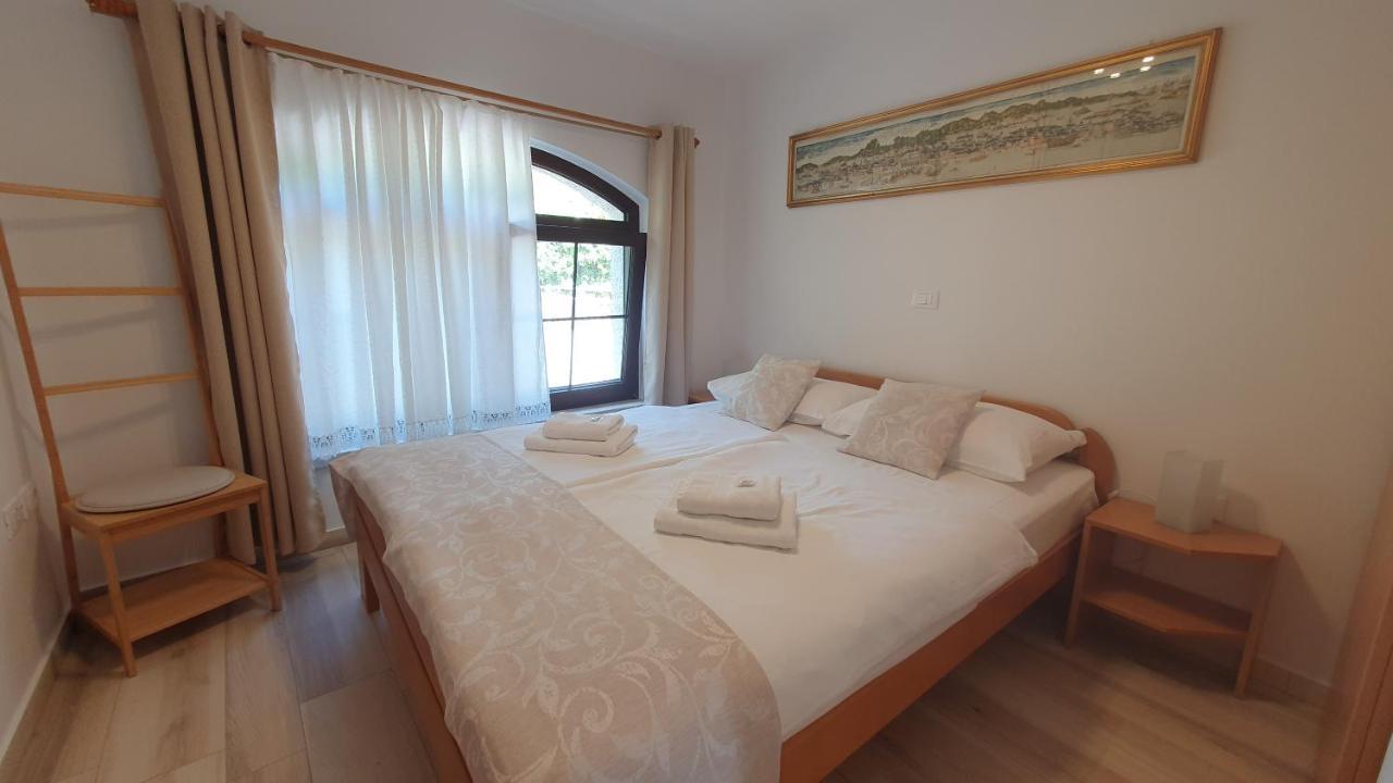 Apartment Laurus Порторож Екстер'єр фото
